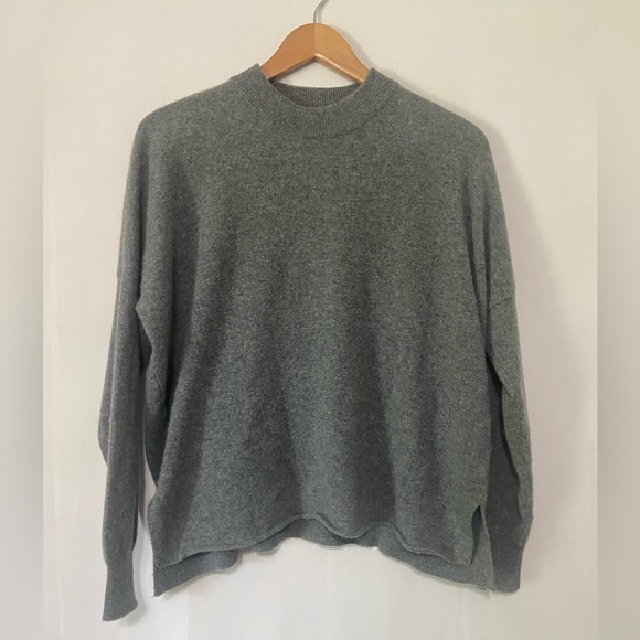 Demylee EUC grey crew neck slouchy boxy 100% cashmere sweater size M - Picture 1 of 5